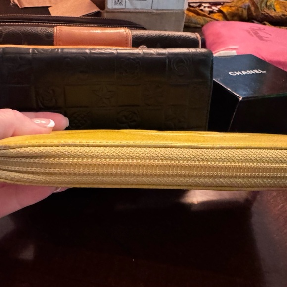 Chanel Yellow Leather Wallet - Picture 4 of 14